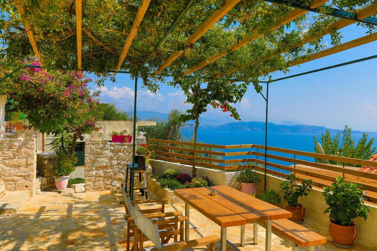 Joannas Sea-View Stone House Apartamento Katávolos Exterior foto